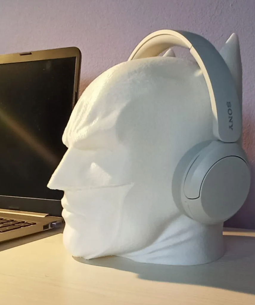 BatmanSupportCasque2.webp